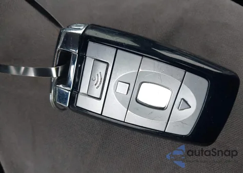 2018 Rolls-Royce Dawn z USA, uszkodzony, nr VIN SCA666D56JU107640